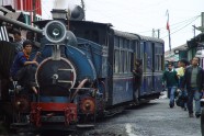 Discover the scenic Singalila trail in Darjeeling